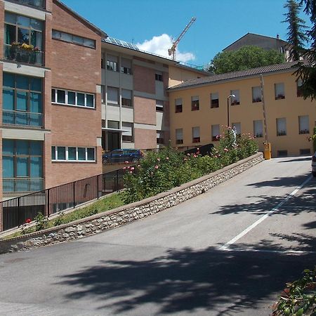 Casa Religiosa Di Ospitalita Nazareno Hotel Spoleto Exterior foto