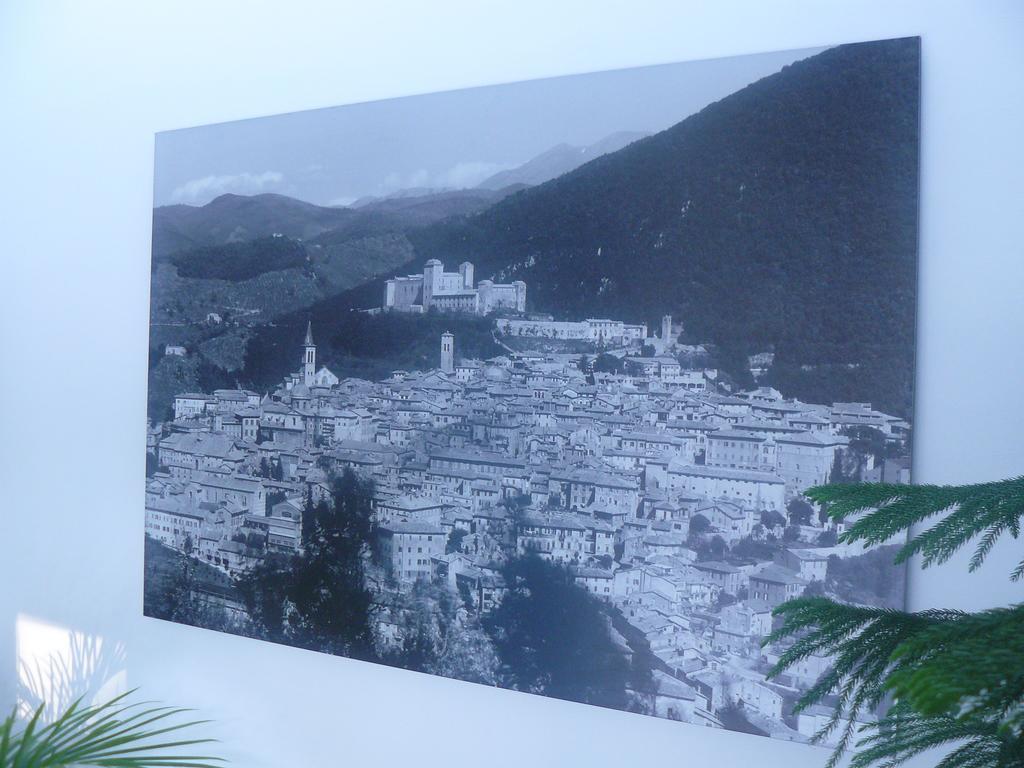 Casa Religiosa Di Ospitalita Nazareno Hotel Spoleto Exterior foto