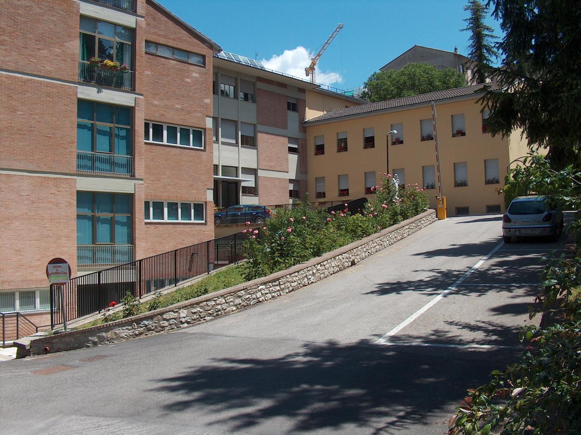 Casa Religiosa Di Ospitalita Nazareno Hotel Spoleto Exterior foto