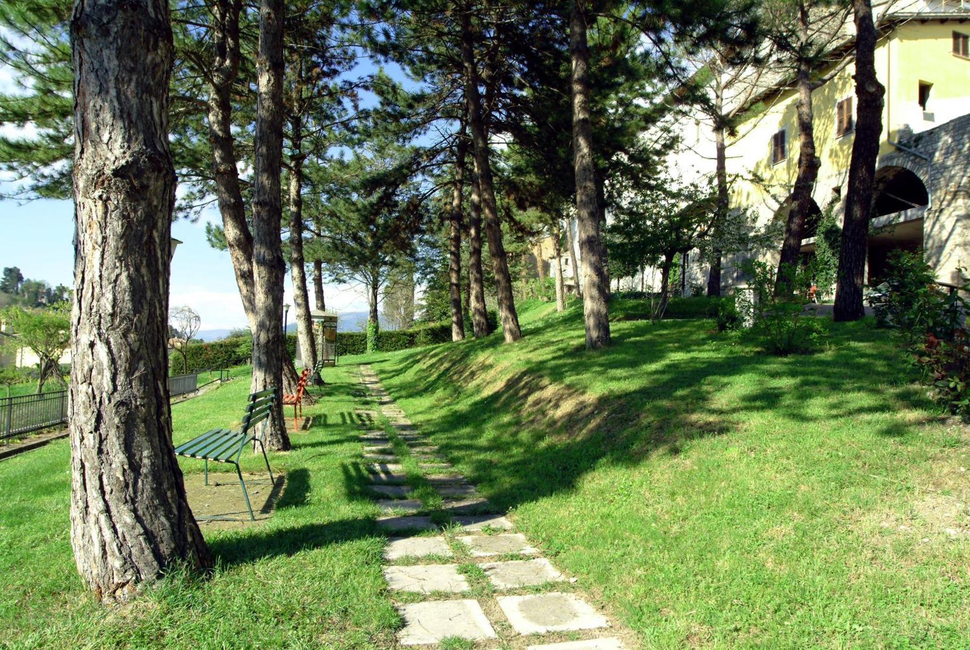 Casa Religiosa Di Ospitalita Nazareno Hotel Spoleto Exterior foto